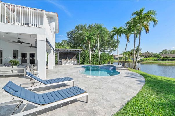 Exterior, Pool, Water