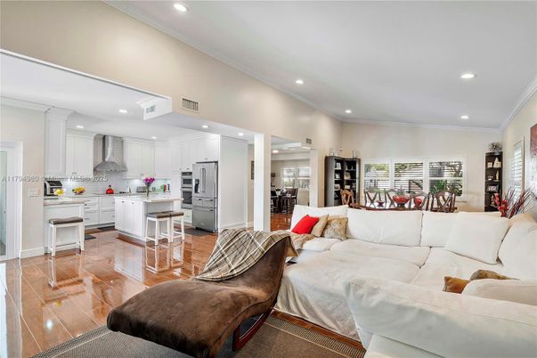 Dining room, Interior, Kitchen, Living room, Recessed Lighting