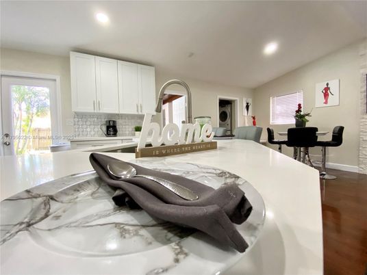 Dining room, Interior, Kitchen, Recessed Lighting, Wood Texture Flooring