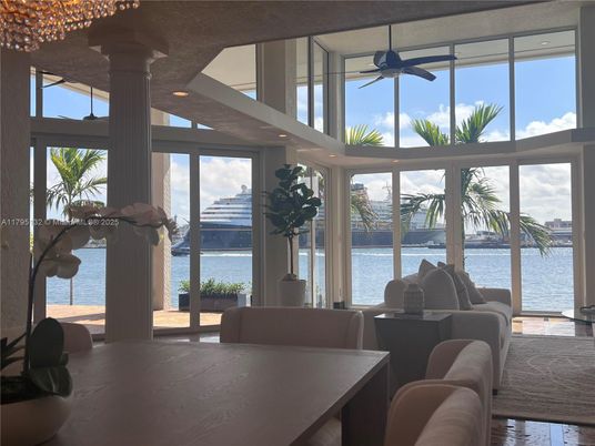 Dining room, Interior, Sun Room, Water