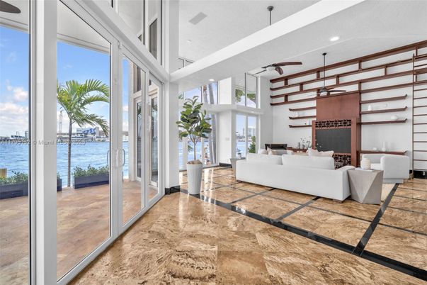 Fireplace, Interior, Living room, Recessed Lighting, Sun Room, Water