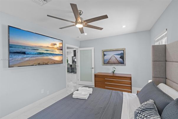 Bedroom, Interior, Recessed Lighting