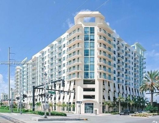 Exterior, Facade, Condo Building