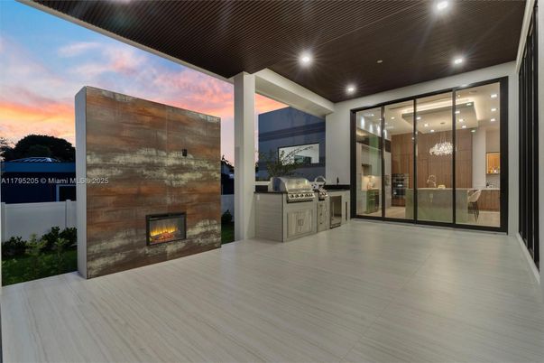 Exterior, Fireplace