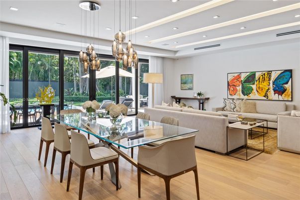 Dining room, Interior, Living room, Pendant Lights, Recessed Lighting, Wood Texture Flooring
