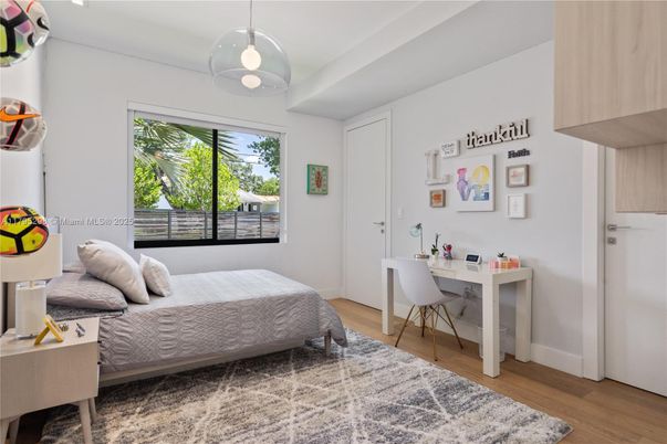 Bedroom, Home Office, Interior, Pendant Lights, Wood Texture Flooring