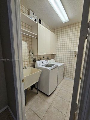 Interior, Washer