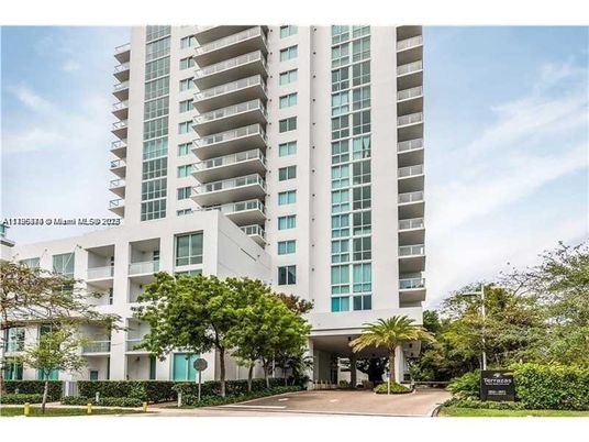 Exterior, Facade, Condo Building