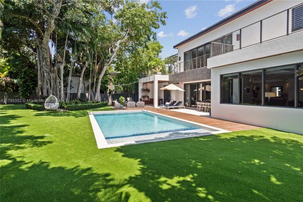 Backyard, Exterior, Pool