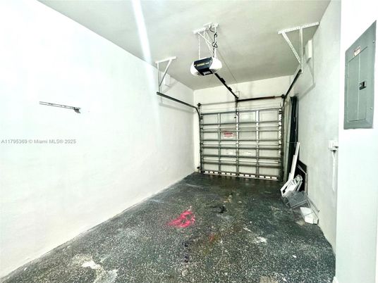 Garage, Interior
