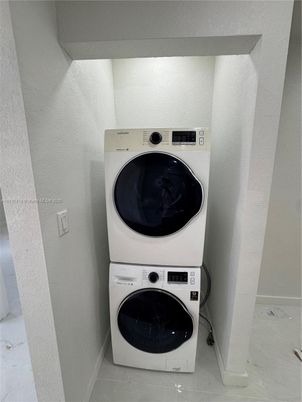 Interior, Utility Closets, Washer