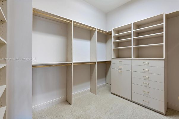 Interior, Walk-in Closets