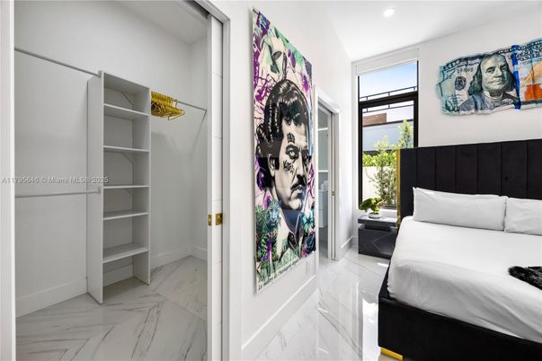 Bedroom, Interior, Marble, Recessed Lighting