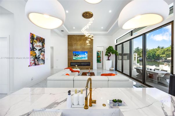 Interior, Living room, Marble, Pendant Lights, Recessed Lighting