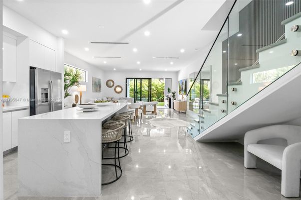 Dining room, Interior, Kitchen, Recessed Lighting, Stainless Steel Appliances