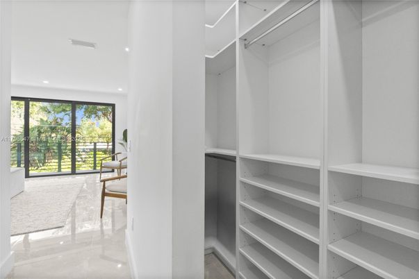 Interior, Recessed Lighting, Walk-in Closets