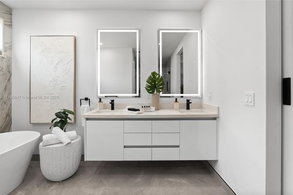 Bathroom, Dual Sink Vanities, Free Standing Baths, Interior
