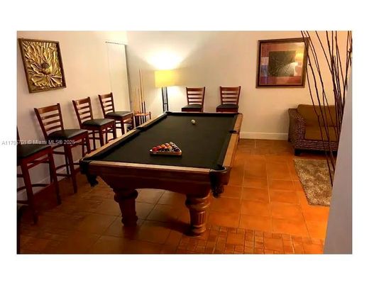 Billiard Table, Game Room, Interior