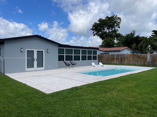 Backyard, Exterior, Pool