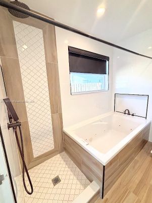Bathroom, Interior, Recessed Lighting, Wood Texture Flooring