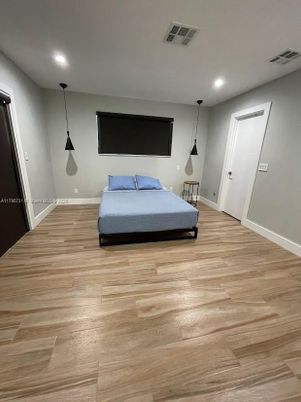 Interior, Pendant Lights, Recessed Lighting, Wood Texture Flooring