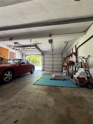 Garage, Interior
