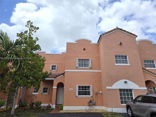 Exterior, Facade, Spanish Mediterranean
