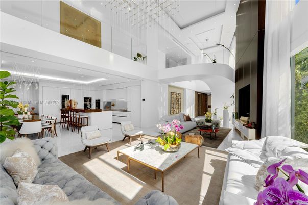 Dining room, Interior, Kitchen, Living room, Pendant Lights, Recessed Lighting