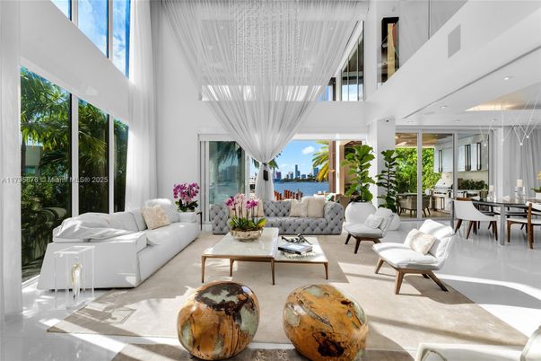 Dining room, Interior, Living room, Water