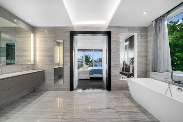Bathroom, Bedroom, Dual Sink Vanities, Free Standing Baths, Interior, Recessed Lighting