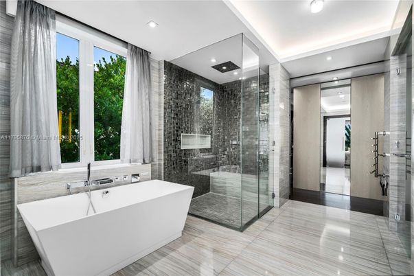 Bathroom, Free Standing Baths, Glass Shower, Interior, Recessed Lighting