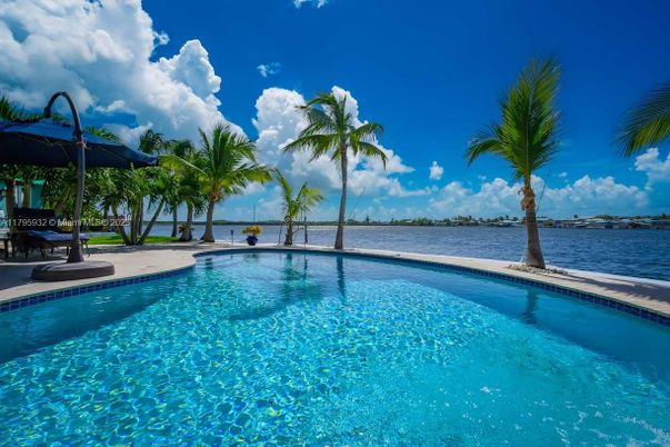 Exterior, Lake, Pool, Water