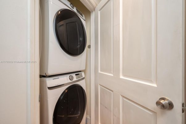 Interior, Utility Closets, Washer