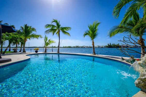 Exterior, Lake, Pool