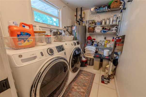 Interior, Utility Closets, Washer