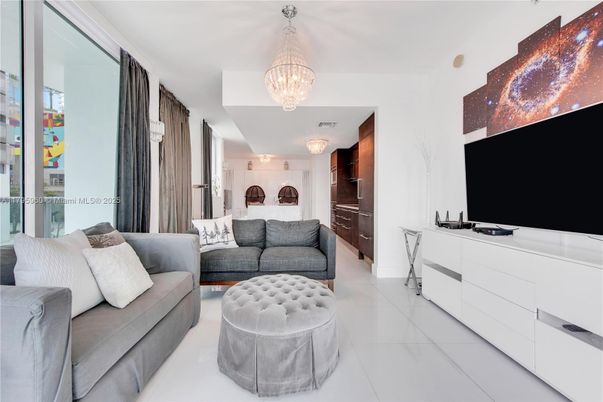 Chandelier, Interior, Living room