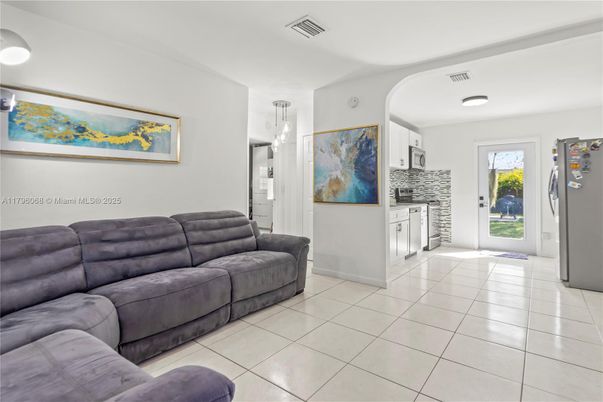 Interior, Kitchen, Living room, Pendant Lights