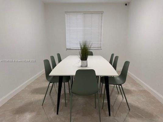 Dining room, Interior