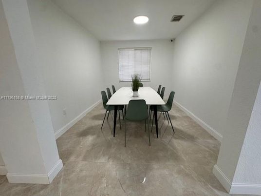 Dining room, Interior, Recessed Lighting