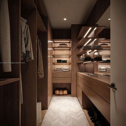 Interior, Recessed Lighting, Walk-in Closets