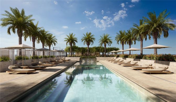 Exterior, Pool