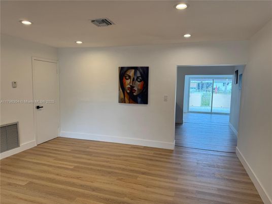 Empty room, Interior, Recessed Lighting, Wood Texture Flooring