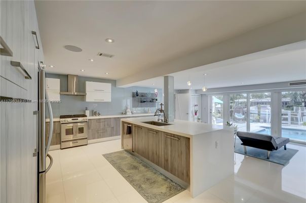 Interior, Kitchen, Pendant Lights, Recessed Lighting, Stainless Steel Appliances