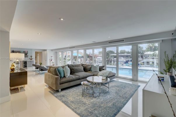 Interior, Living room, Recessed Lighting, Water