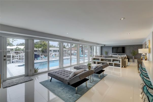Interior, Living room, Recessed Lighting, Water