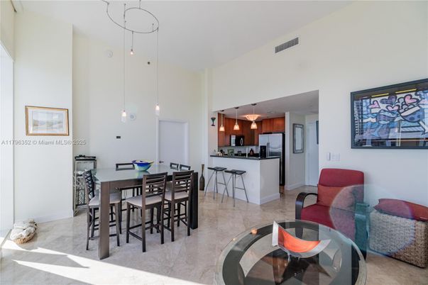Dining room, Interior, Kitchen, Pendant Lights, Stainless Steel Appliances