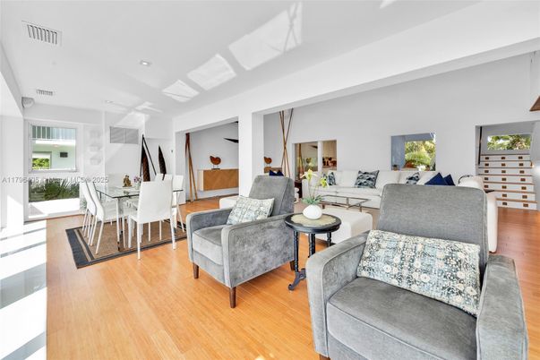 Dining room, Interior, Living room, Recessed Lighting, Wood Texture Flooring