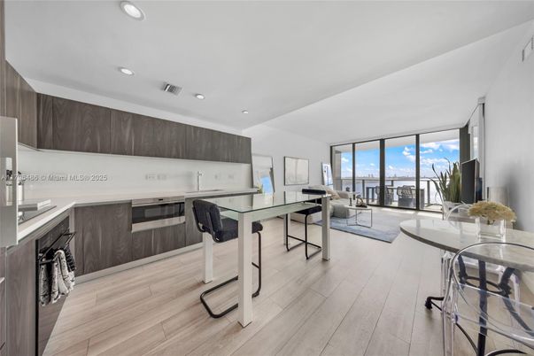Dining room, Interior, Kitchen, Recessed Lighting, Wood Texture Flooring