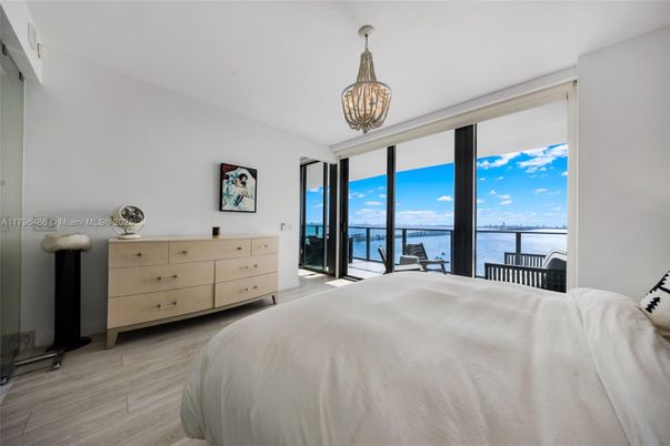 Bedroom, Interior, Water, Wood Texture Flooring