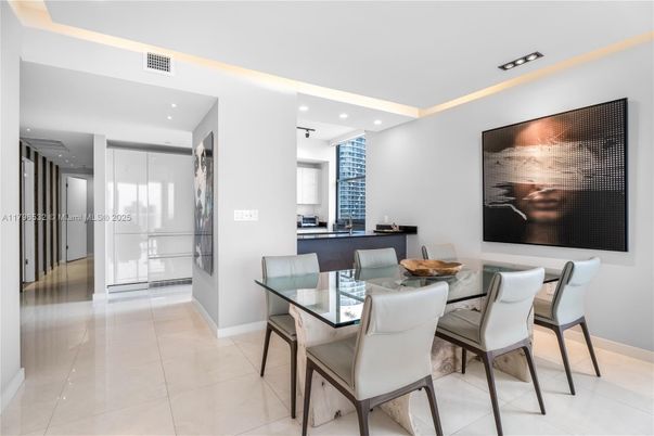 Dining room, Interior, Recessed Lighting